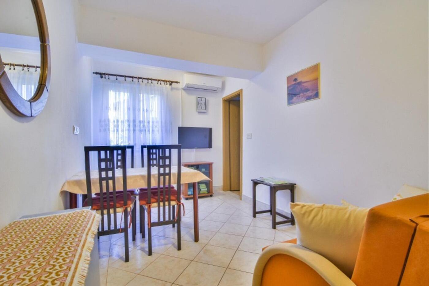 Apartment Luce Mali Lošinj Dış mekan fotoğraf